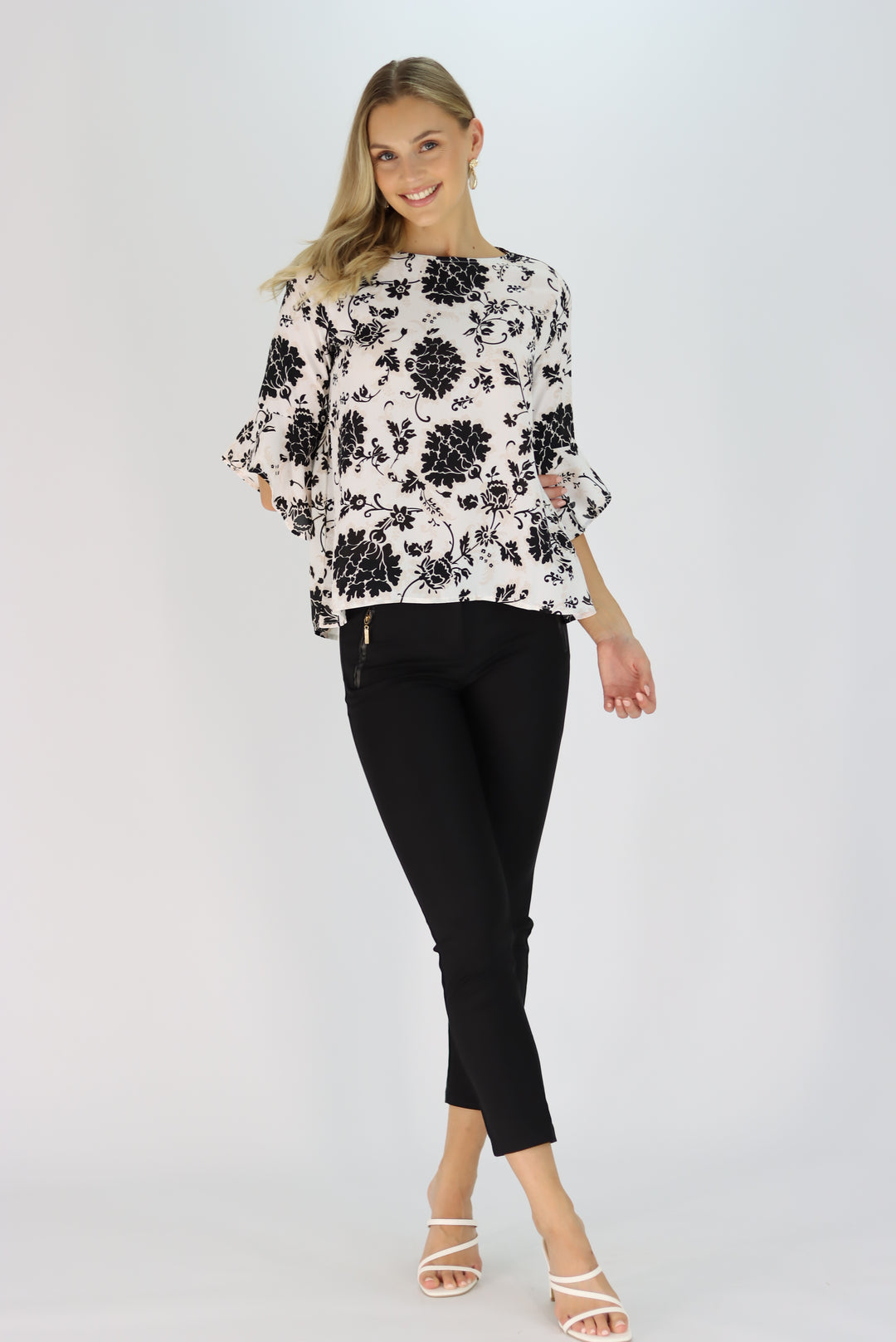 Luisa Top In Black Floral