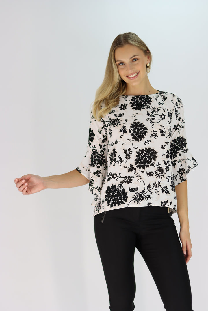 Luisa Top In Black Floral