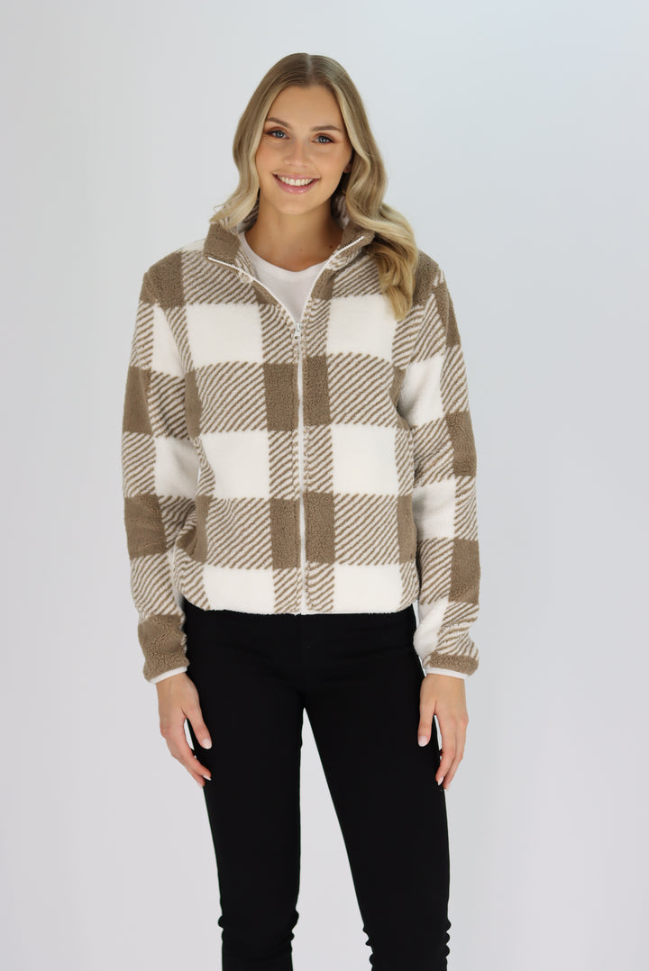 Jannet Plush Jumper In Mocha