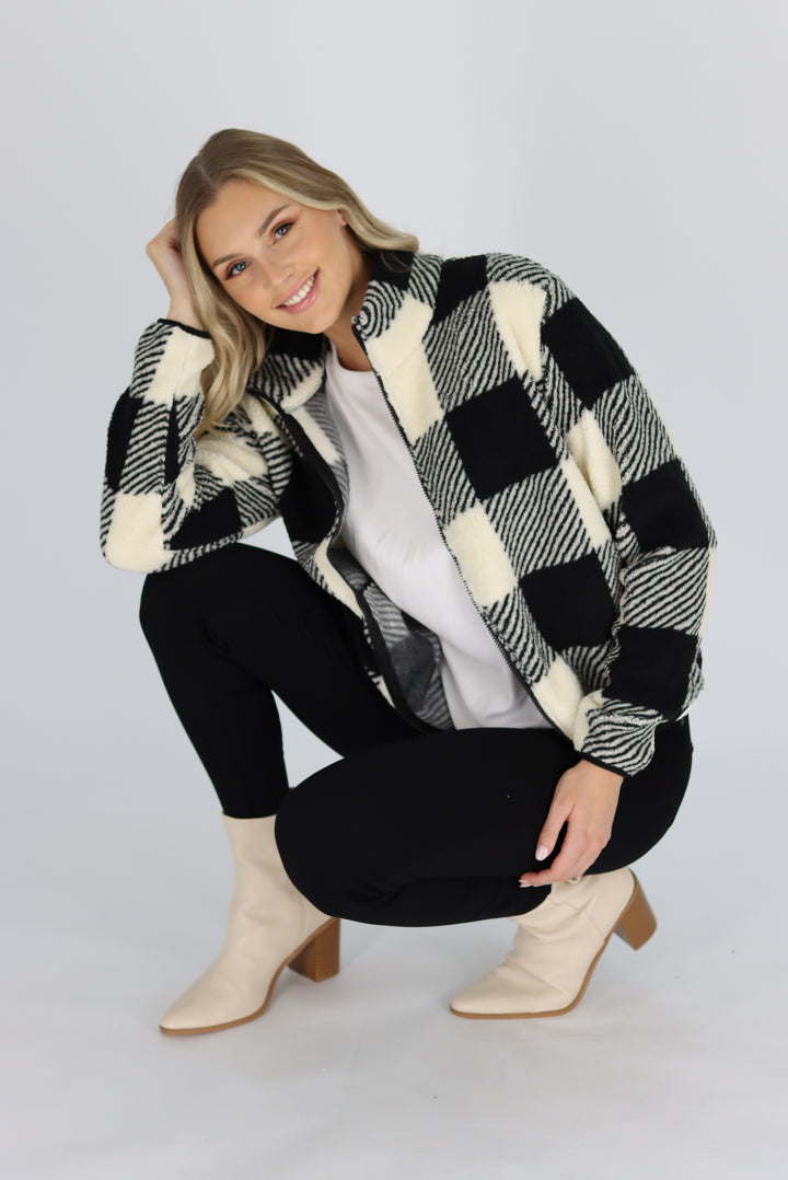 Jannet Plush Jumper In Black