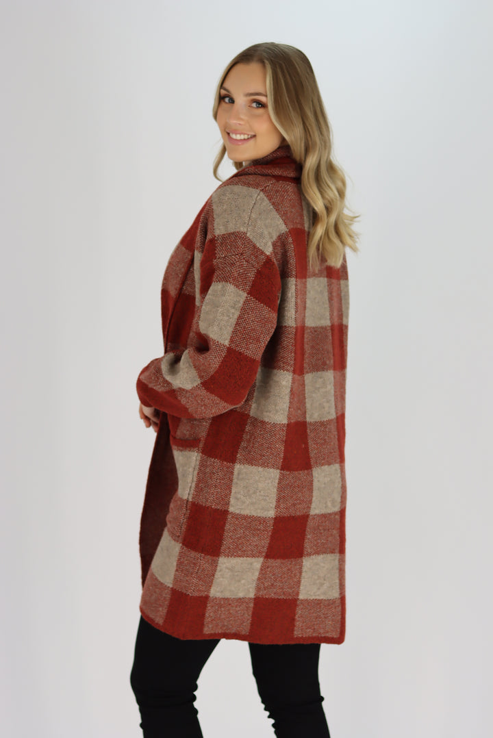 Arizona knit Cardigan In Cherry Red