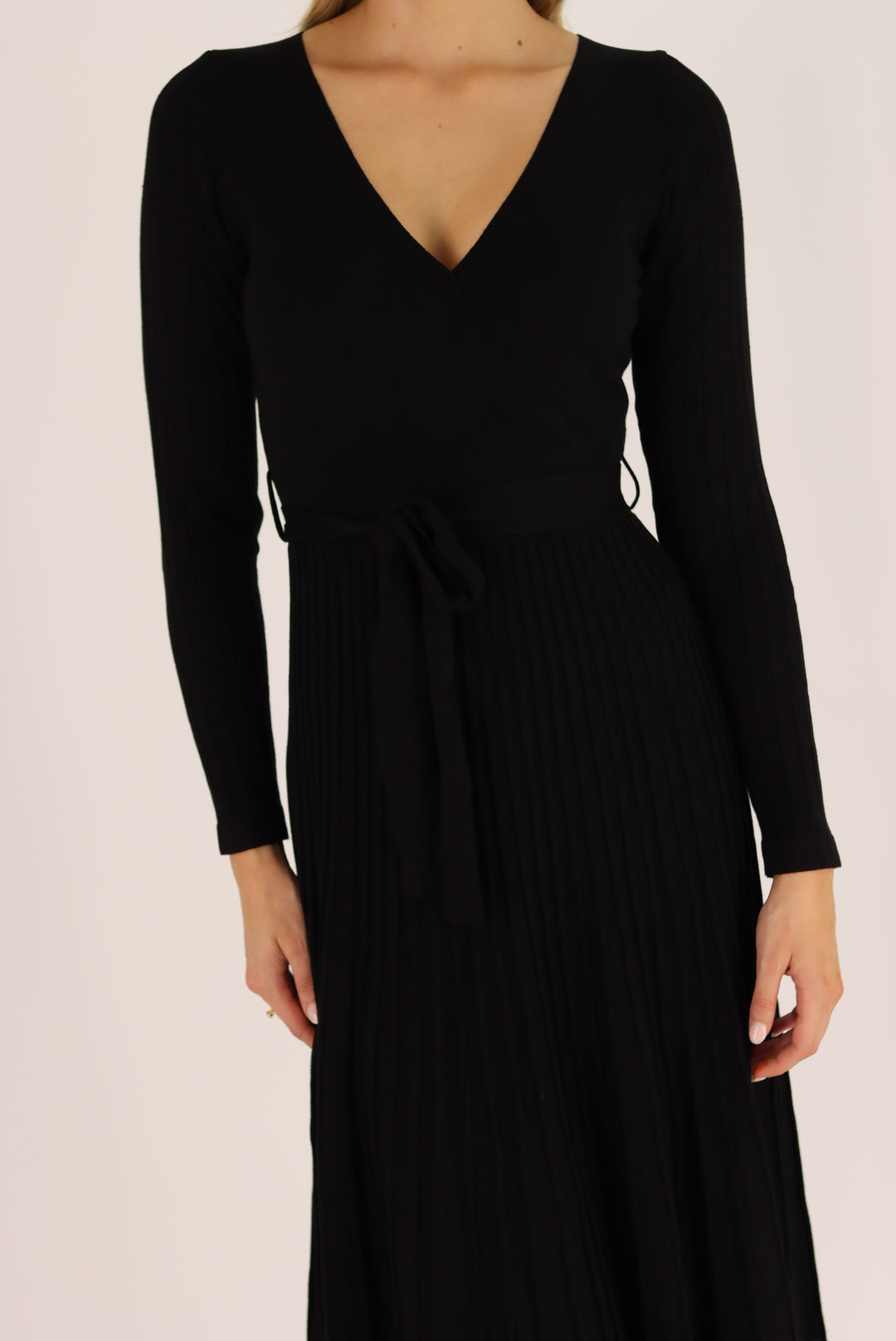 Georgina Midi Knit Dress In Black