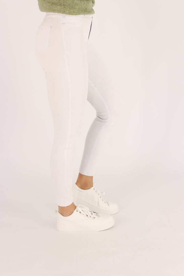Alaska Jeggings In White