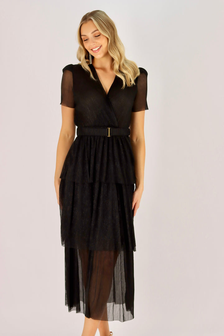 Iconic Entrance Tiered Dress In Black