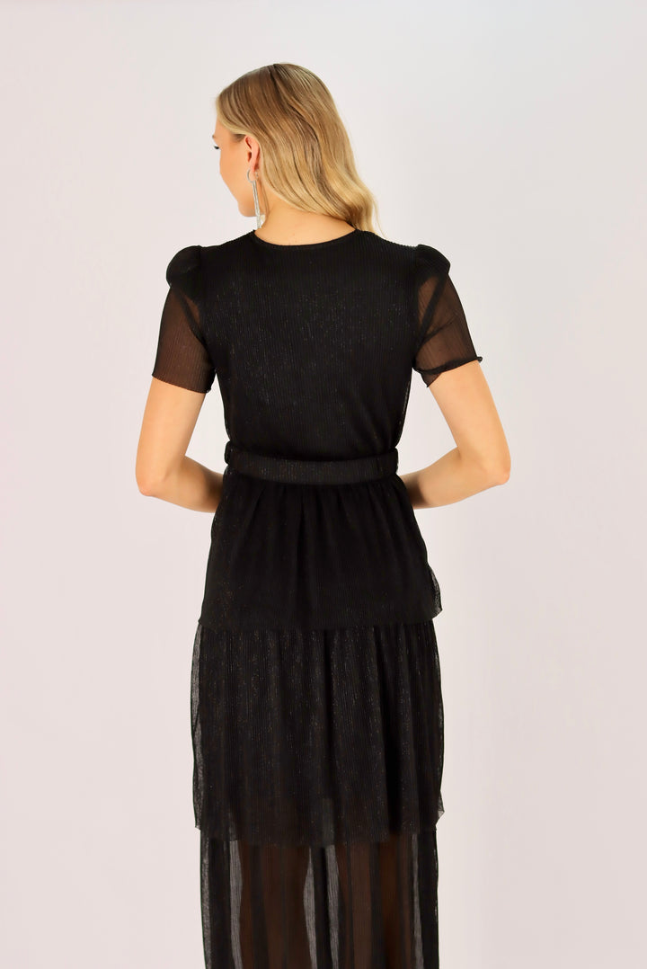 Iconic Entrance Tiered Dress In Black