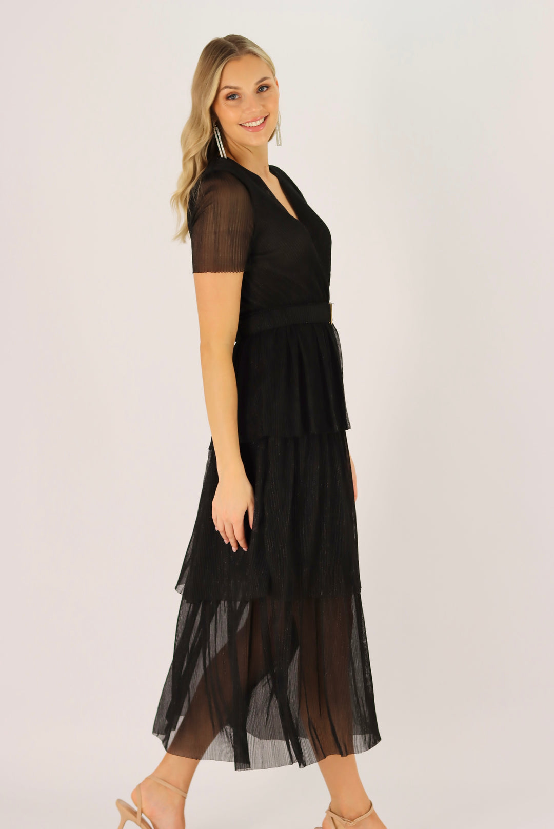 Iconic Entrance Tiered Dress In Black
