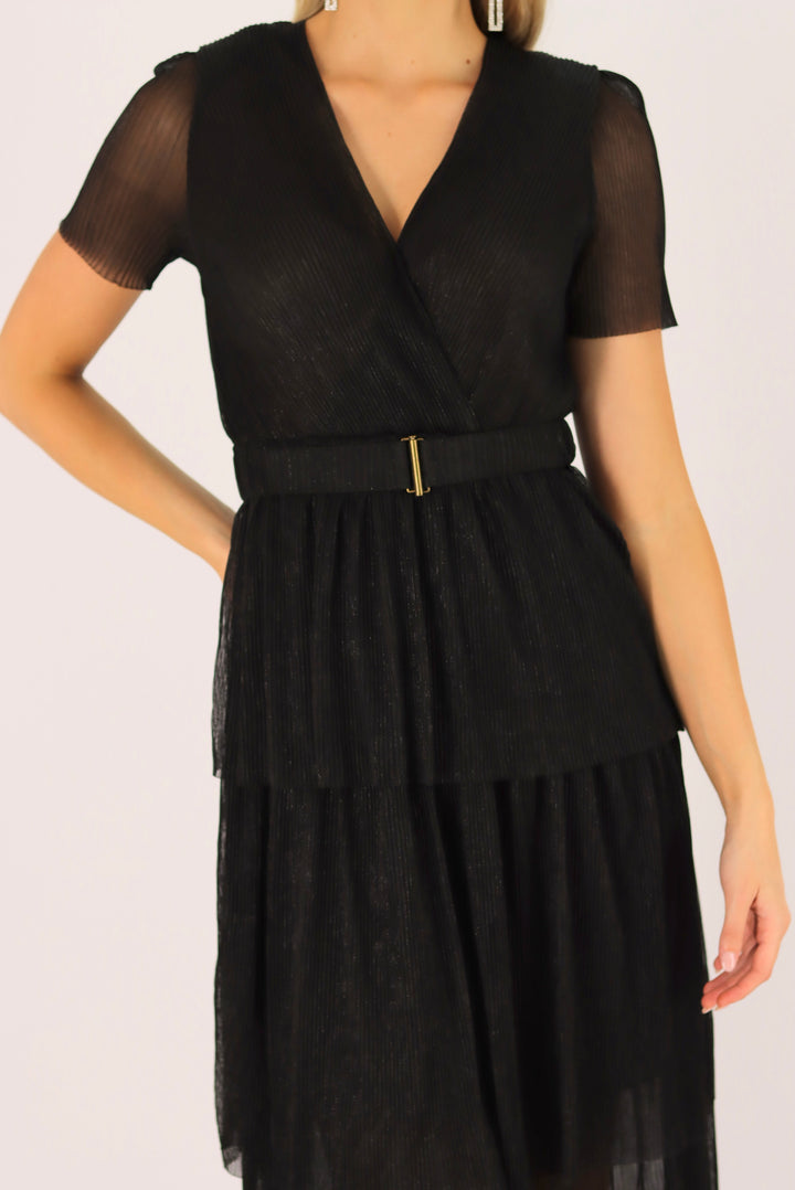 Iconic Entrance Tiered Dress In Black