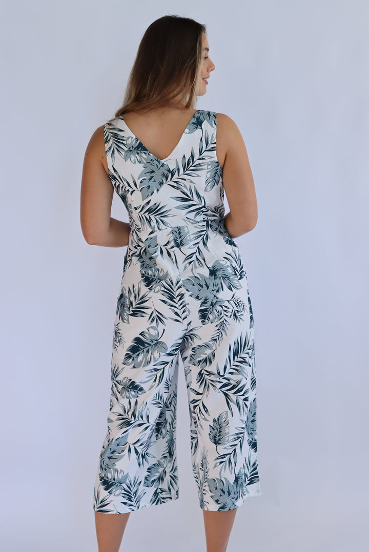 Jordie Jumpsuit In White Tropical