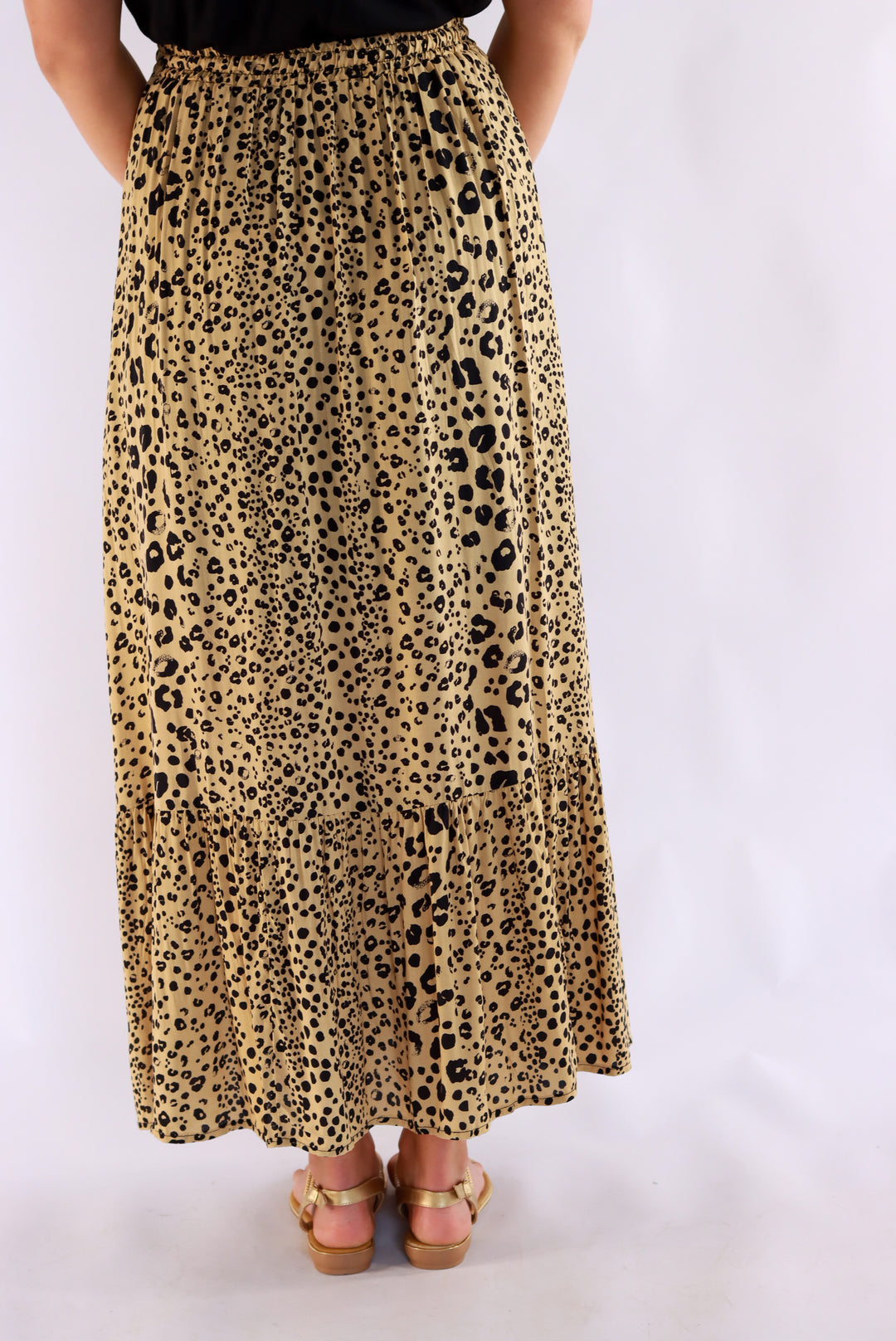 Penny Leopard Maxi Skirt In Dark Beige