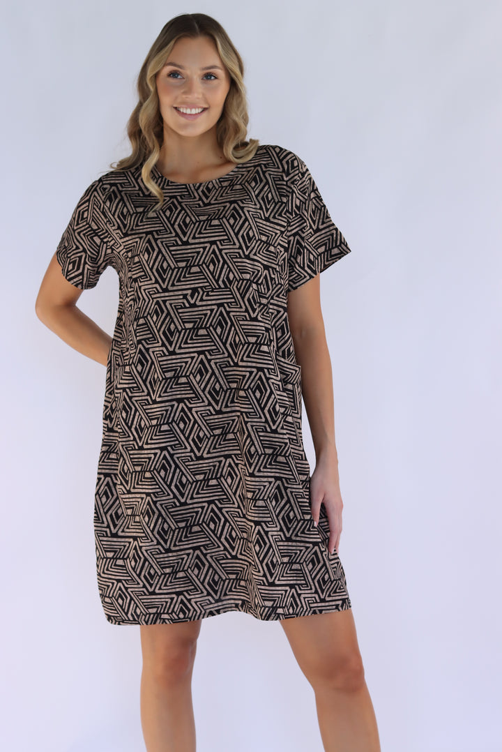Emberly Shift Dress In Brown