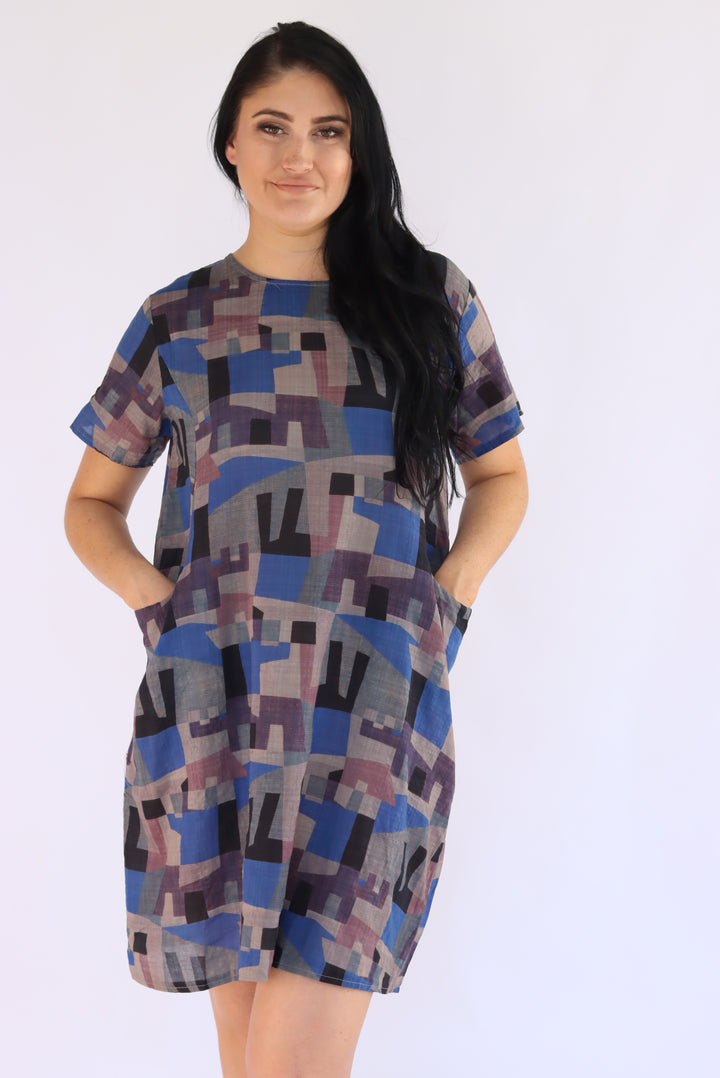 Aria Abstract Print Shift Dress