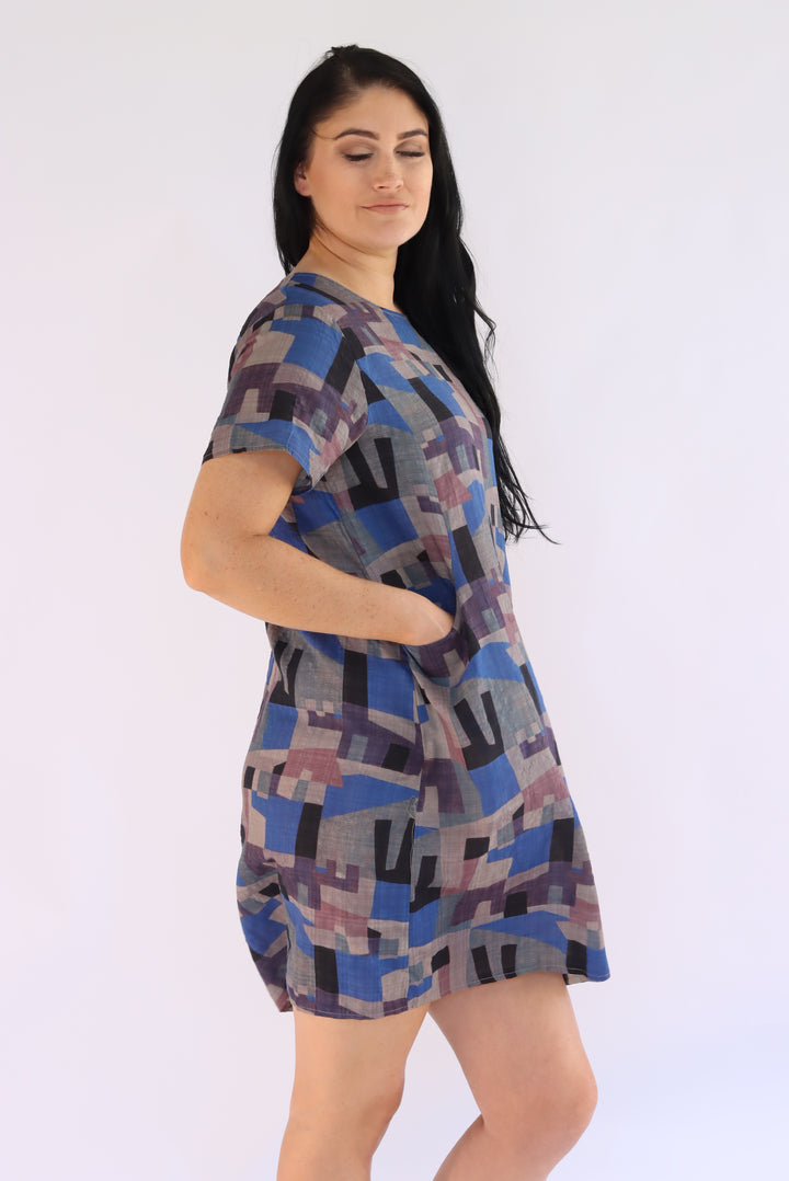 Aria Abstract Print Shift Dress
