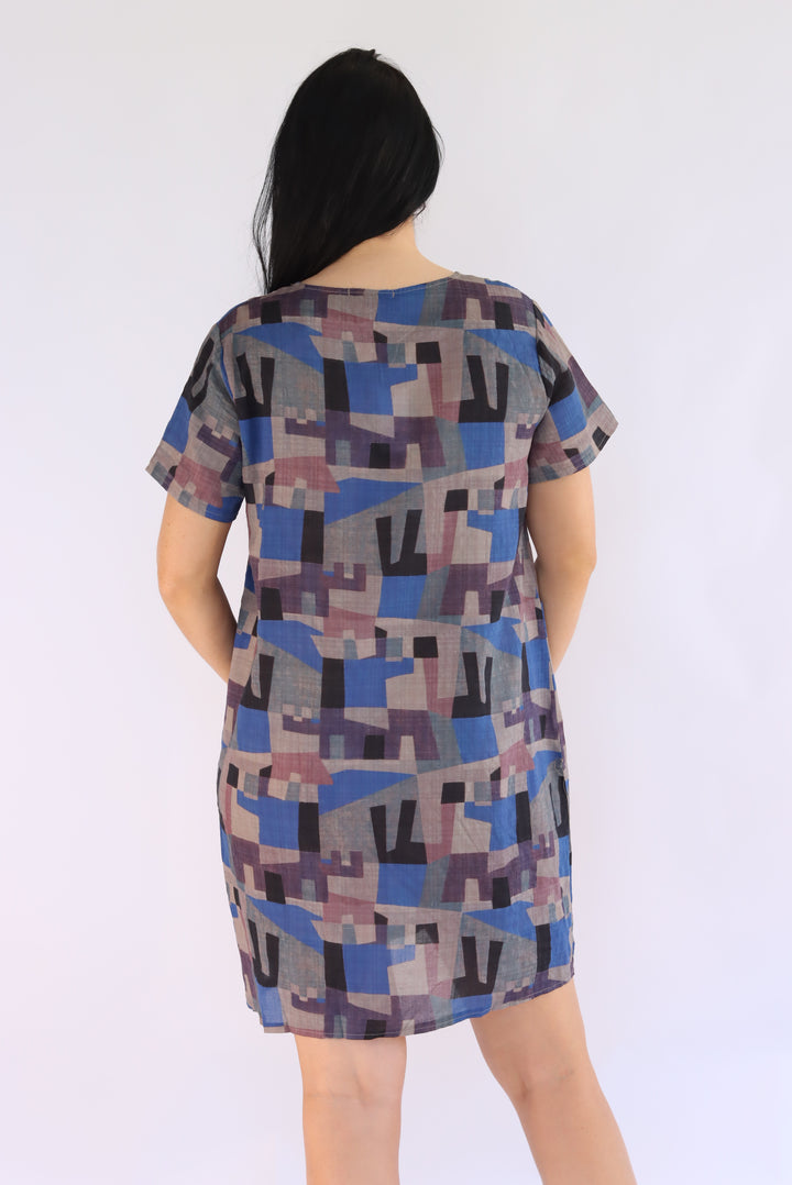 Aria Abstract Print Shift Dress