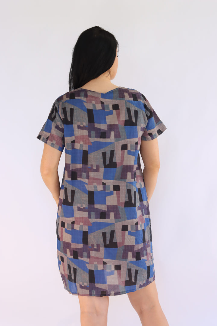Aria Abstract Print Shift Dress