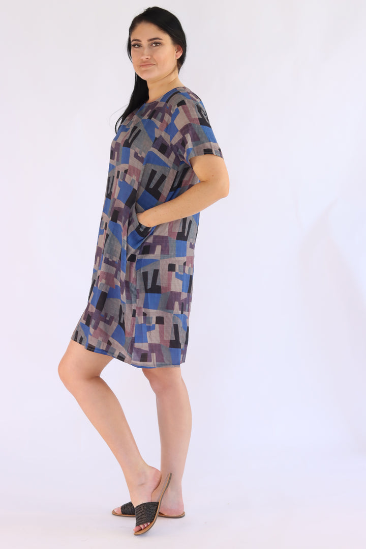 Aria Abstract Print Shift Dress