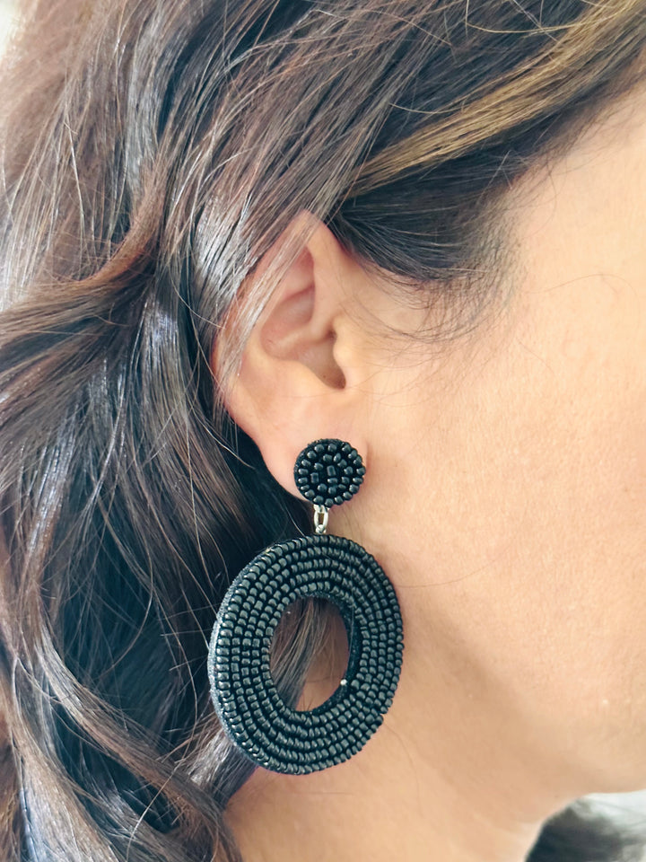 Reva Beaded earrings In Black