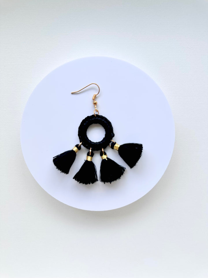 Shanaya Black Earrings