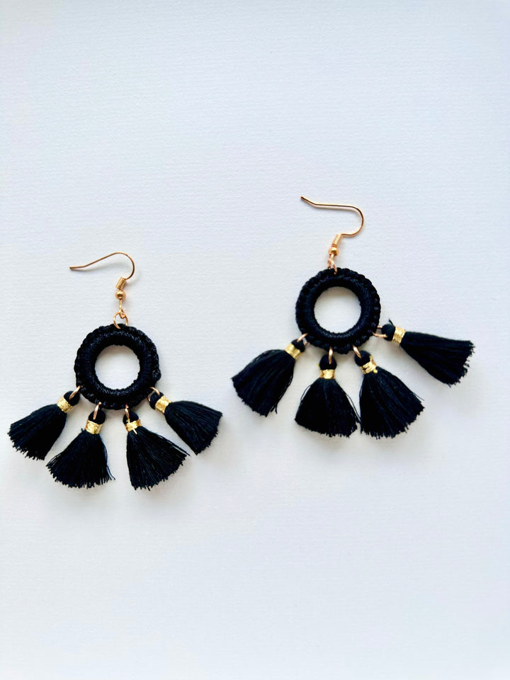 Shanaya Black Earrings